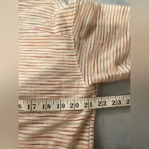 Old Navy  Size S Coral Ombré Embroidered Stripe Short Sleeve Crew Neck Tee Shirt