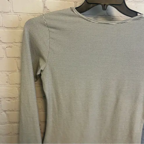 ALBION FIT Albion nylon striped active wear base layer top ladies XS athleisure preppy