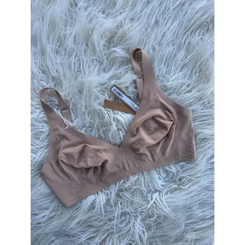 SKIMS Naked Plunge Bralette Clay Size Large