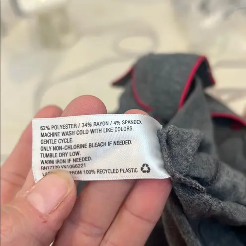 Gilligan & Omalley Charcoal Pajama Set with Fuchsia Trim size S/XS. Gray