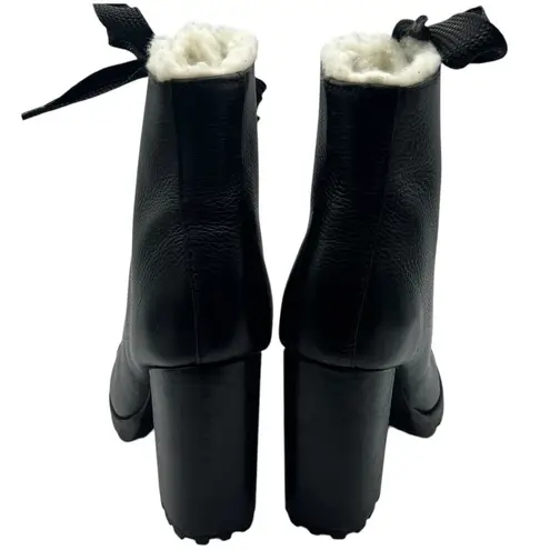 Schutz Womens 8.5 Zhara Leather Boots Black Lace Up Faux Fur Combat Lug 4.25 "