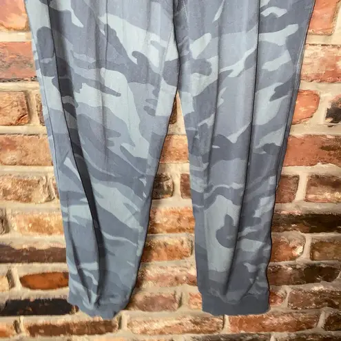 Splendid  Green Camo Camouflage Slim Fit Jogger Pants Women's Size Large