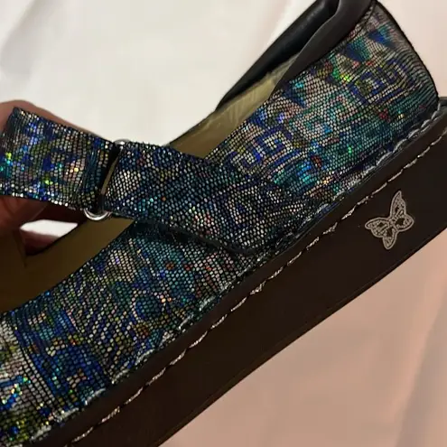 Alegria Allegria Dayna Pro Rave on Metallic Size 41/10.5-11. B62