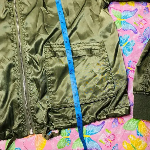 Thread and Supply  DARK GREEN SILKY FASHION BOMBER JACKET SIZE SMALL