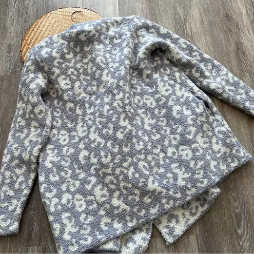 UGG Nwt  phoebe wrap cardigan gray‎ leopard print women’s size M