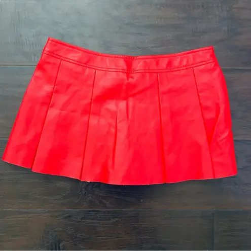SHEIN Red Pleated Leather Mini Skirt as seen on Alix Earle @ Coachella | Size S