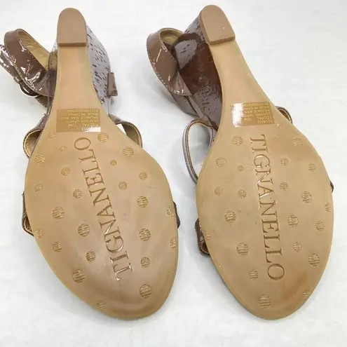 Tignanello Patent Leather Wedge Sandals 10 Open Toe Buckles Straps Tan Brown