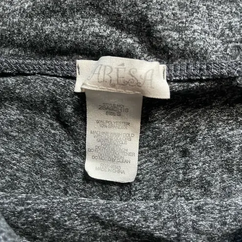 Aresa gray high waisted biker shorts with pockets S