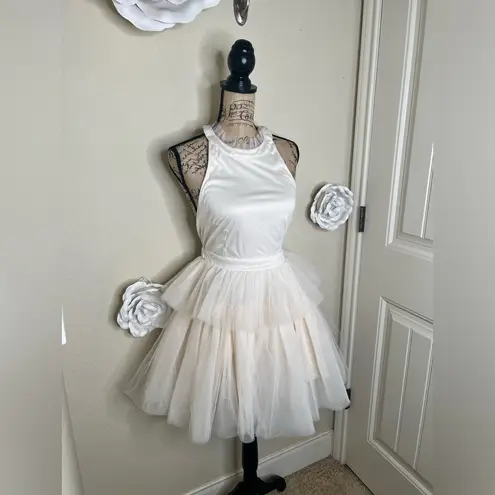 NTM: Mable Halter Open Back Creamy Ivory Layered Tulle Dress Sz Small White