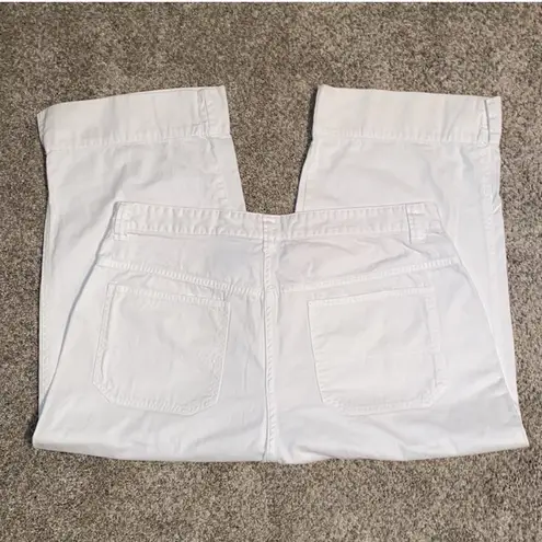 Bill Blass  White Capri Pants