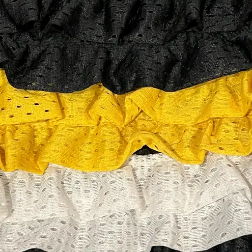 III Parcel Black Yellow Ruffle Jump Rope Floral Pin Handle Gym Couture Purse