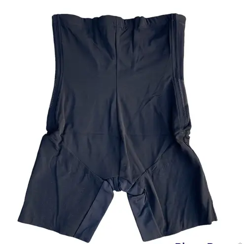 HoneyLove SuperPower Short size M Size M