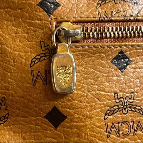 MCM Cognac Visetos Coated Canvas Shoulder Bag Leather Monogram Gold Vintage