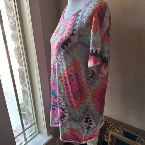 Luna Chic Lightweight Top Size L