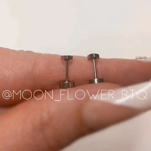 Silver Heart Flat Back Earrings