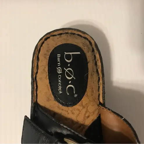 Born concept  black slide on Thong sandals size 7