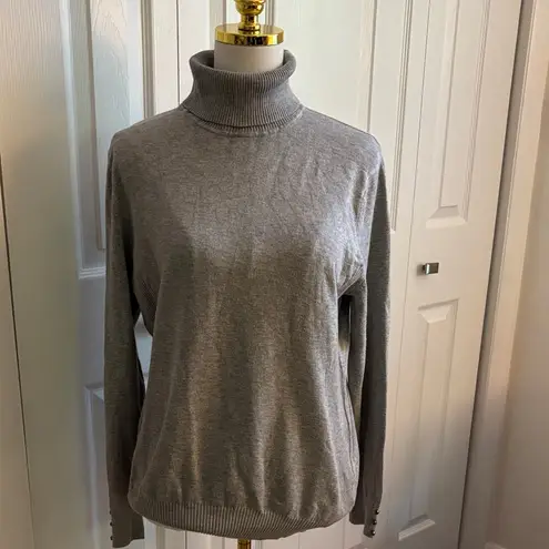 Joseph A Classic Light Gray Turtleneck Sweater – Size XL – Slimming Fit - Image 2