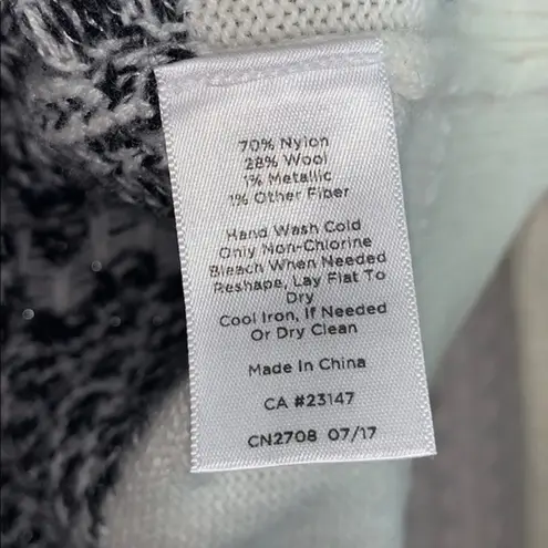 Talbots Light weight soft XS sweater ☃️