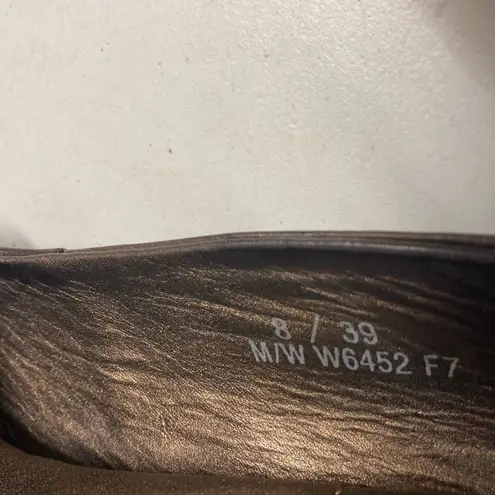 BORN Crown Women’s Block Heels Hand Crafted Brown Leather Studded Strap Size 8 Brown