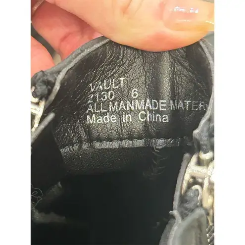 Seven7 Boots Women's Size 6 Black Booties Chunky Heel Casual Zip Closure NEW