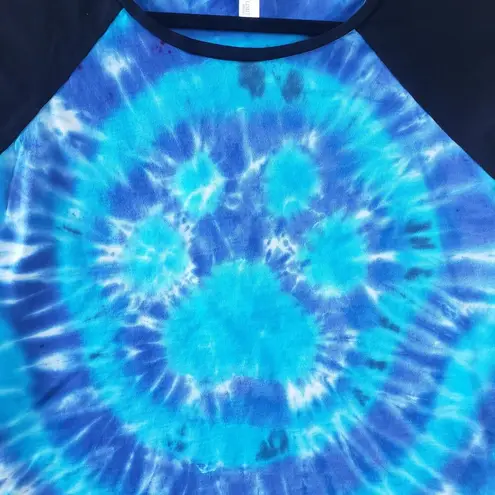 Over The Limit Blue Paw Print Tie Dye Raglan Short Sleeve T