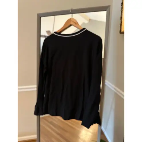 secret treasures Women's Sweatshirt Size L Black Cuddle Queen Super Cuddly