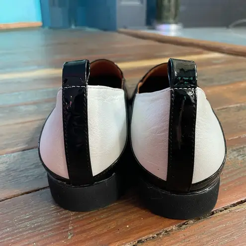 L’Amour Des Pieds Marjolaina Beauty & Comfort Leather Slip On Shoes