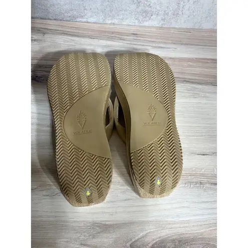 Volatile Womens 10 Wedge Bahama Flip Flop Sandals Tan Beige Comfort New