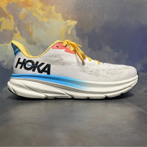 Hoka One One Clifton 9 Women's White Running Shoes Size 7B