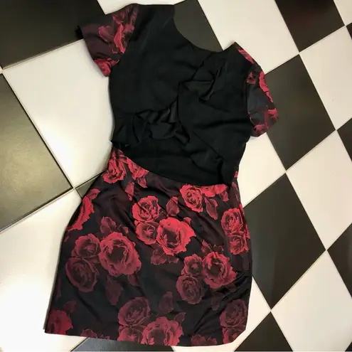 Amanda Uprichard Rose Mini Dress Open Back Ruffle Roses Sheath Red & Black sz L