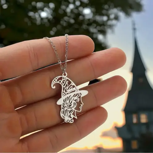 1PC Gothic Silver Plated Hollow‎ Out Witch Hat Magic Witchy Pendant Necklace