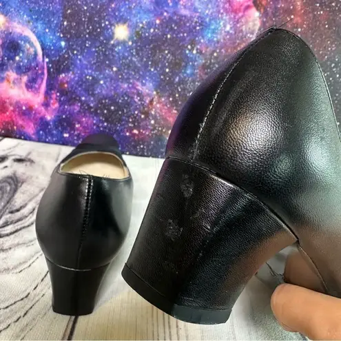 Salvatore Ferragamo Vtg Boutique Classic Block Heels Pumps US 8 AA Career Office