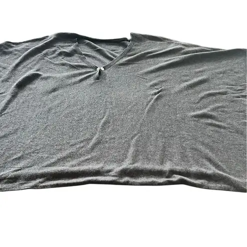 Modern Women Winter Knitted Poncho Gray