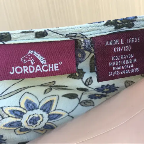Jordache Pretty  floral print blouse - Image 4