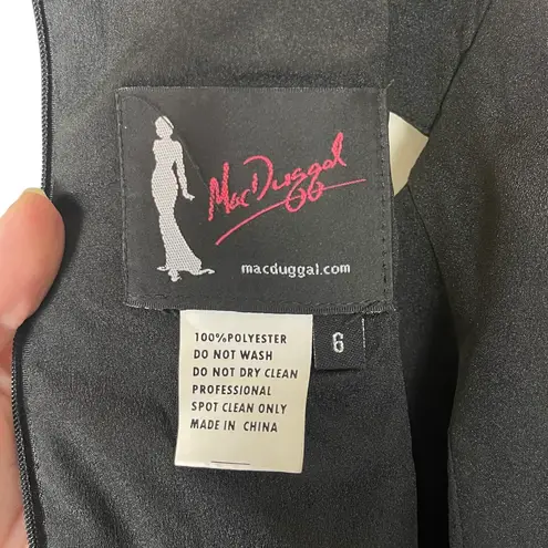 Mac Duggal Women’s Size 6 After 5 Evening Black Dress Bejeweled Beaded Neckline