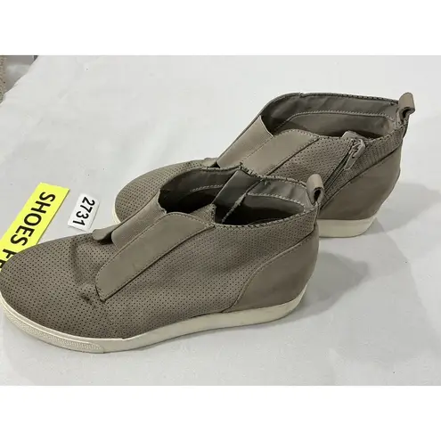 Womans Arizona Jeans Lucy 9 M Gray Wedge Zip Up Bootie