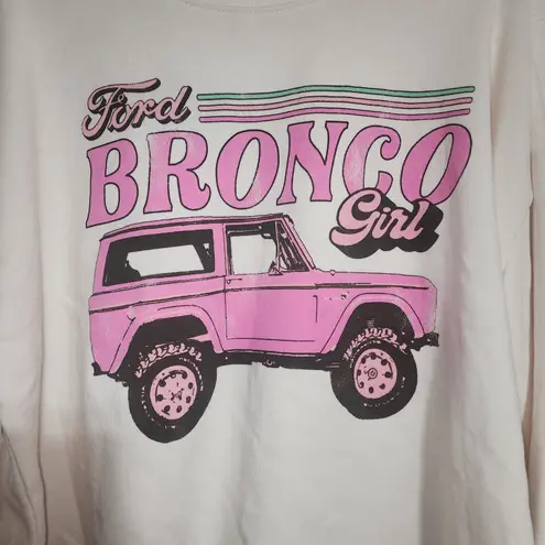 Ford Bronco women's faded sweatshirt size Large crop