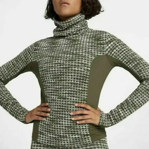 Nike Pro Hyperwarm Turtleneck Green Size L 10 81 Off Retail From Abby