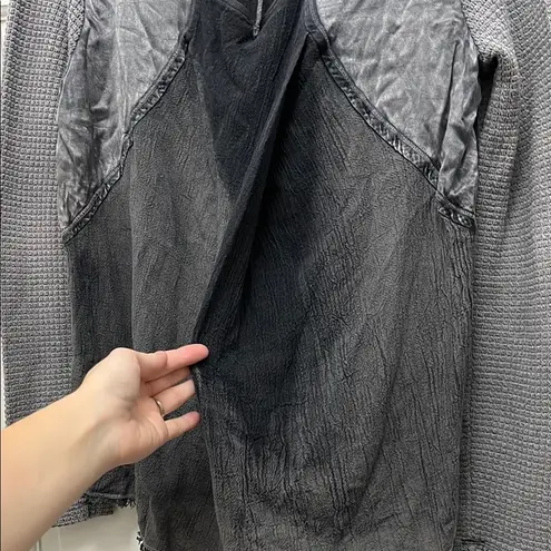 XCVI Charcoal Gray Mixed Media Textured Long Sleeve Top - Size Large