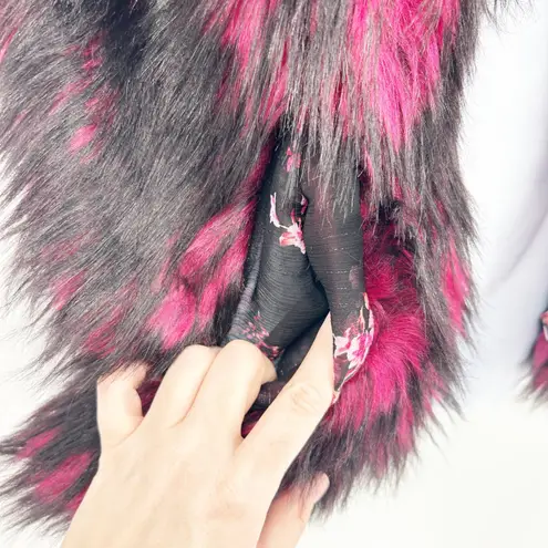 NWT Jennafer Grace Handmade Sangre Faux Fur Collar Shawl Cherry Blossom Lined Pink