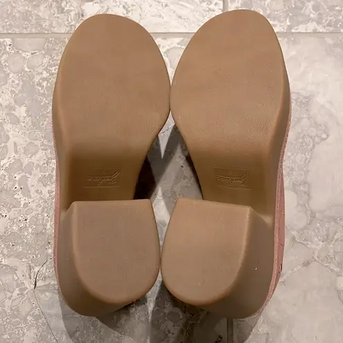 Zodiac Dorit Leather Slip-On Loafers in Nougat Pink Suede Size 9 New in Box