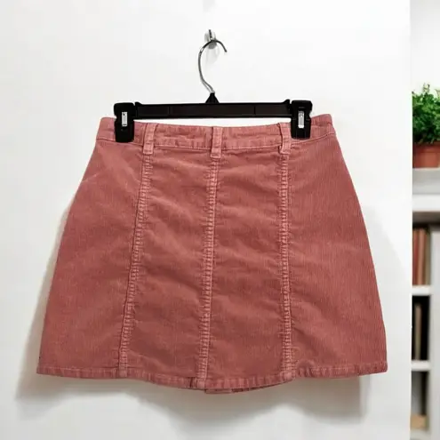 Hot Kiss Y2K Mini Skirt. Corduroy. Pink/Rose Button front. Women’s / Juniors