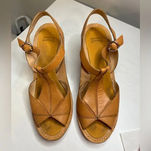 Camper Filippa Sandal Tan Full Grain Leather EVA Wedge Buckle Strap sz 8.5