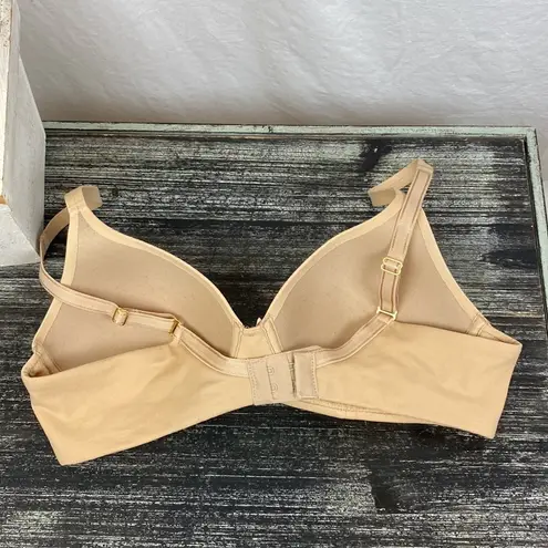 Soma  Nude Embraceable Wireless Bra 34B