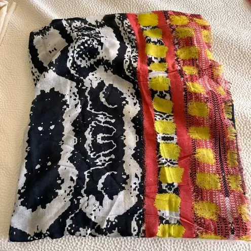 Sandy and Sid Lightweight Patterned Wrap Coverup One Size Fits All Black