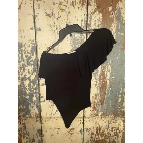 Aritzia Babaton One Shoulder Black bodysuit with ruffle, size Small