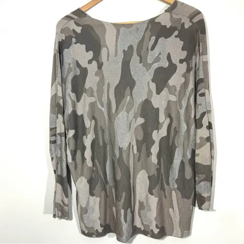 Tempo Paris Lightweight Gray Silver Camo Print Top