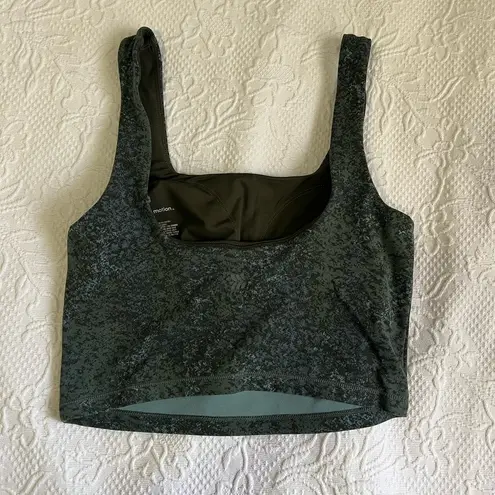 All In Motion  cropped tank size XS