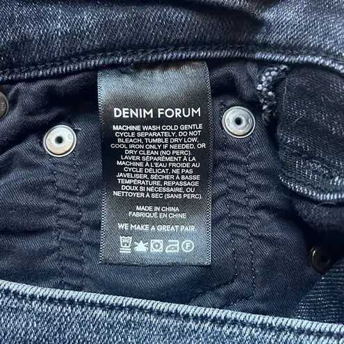 Aritzia Denim Forum Womens 26" Black Lola High Rise Skinny Raw Hem Jeans