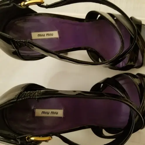 Miu Miu {37.5}  Prada Black Strappy Leather Sandal